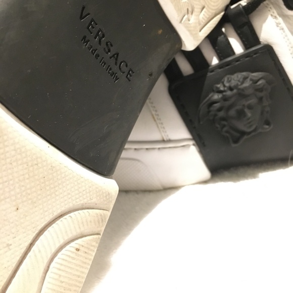 VERSACE Sneakers - Picture 8 of 10